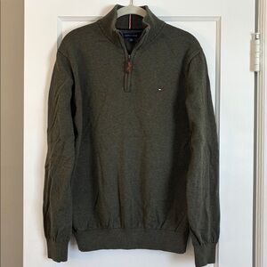 Tommy Hilfiger Men’s Classic Quarter-Zip Sweater